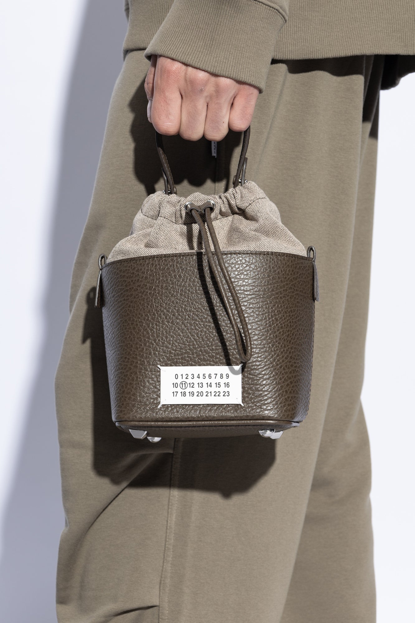 Maison Margiela GREEN ‘5AC Small’ bucket bag S61WG0035 P4348-T2147